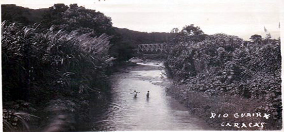 Una imagen de 1900 del río Guaire