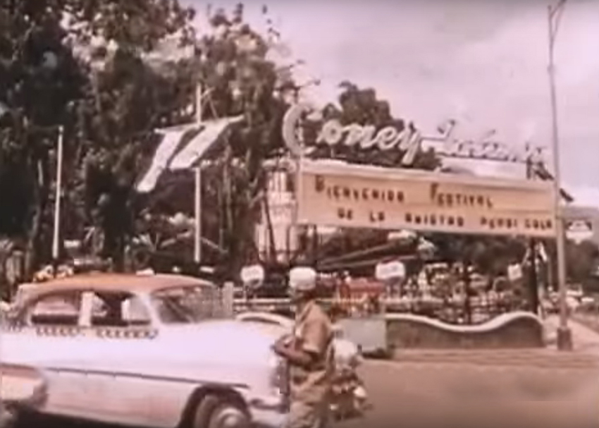 En los años 50, con esa marquesina, Coney Island recibía a los caraqueños